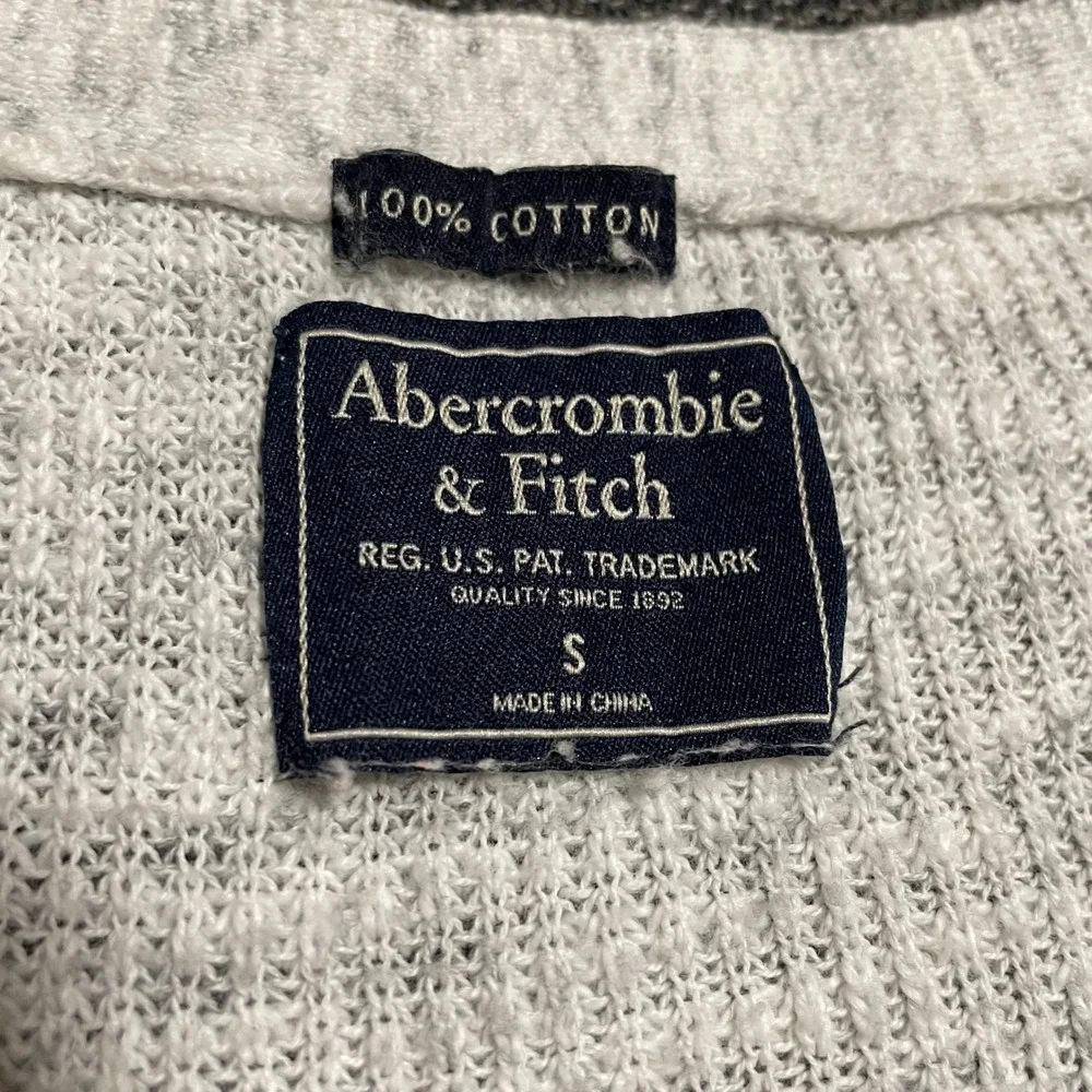 Abercrombie & Fitch stylish henley
